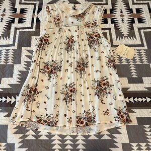 Altar'd State Vanilla Cream Floral Top